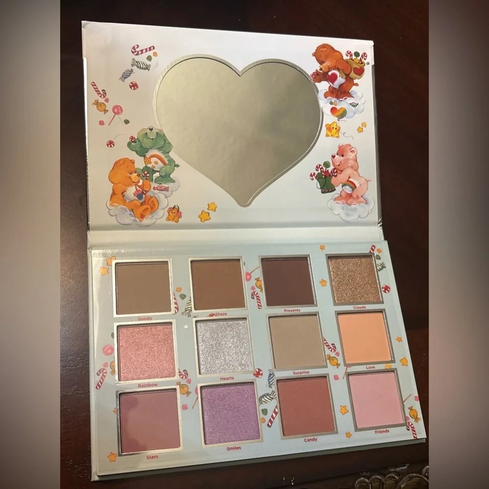 Taste Beauty Care Bears Holiday Eyeshadow Palette